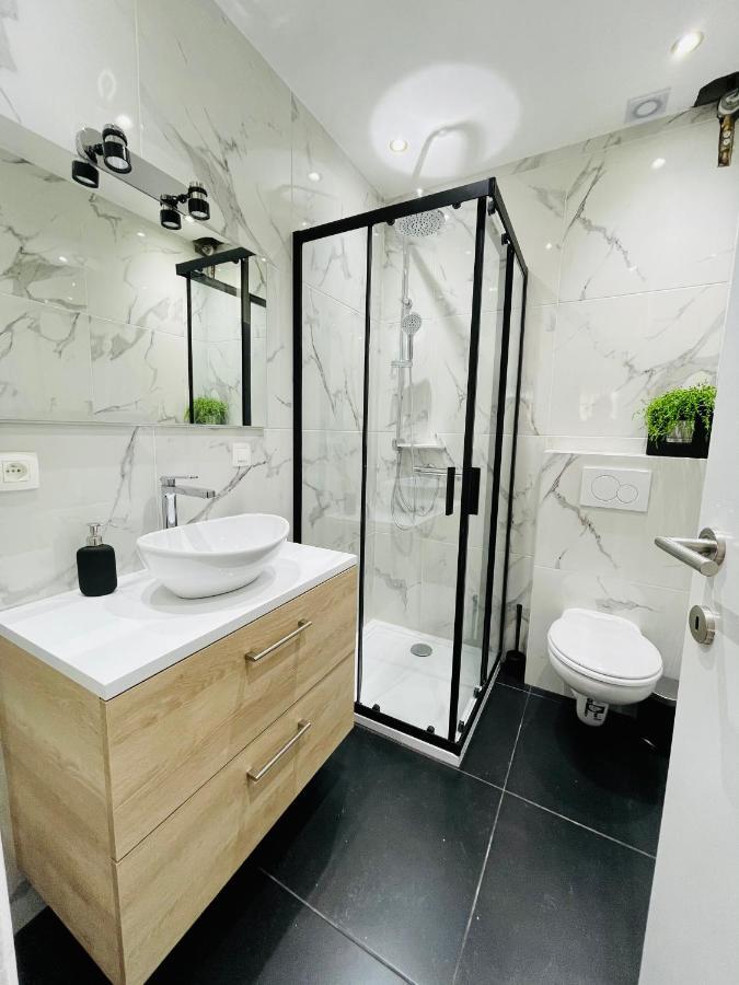 Opera Apartment Антверпен Екстериор снимка